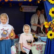 Прихожане Александро-Невского храма приняли участие в благотворительной ярмарке